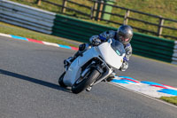 PJM-Wedding-Photography;enduro-digital-images;event-digital-images;eventdigitalimages;mallory-park;mallory-park-photographs;mallory-park-trackday;mallory-park-trackday-photographs;no-limits-trackdays;peter-wileman-photography;racing-digital-images;trackday-digital-images;trackday-photos